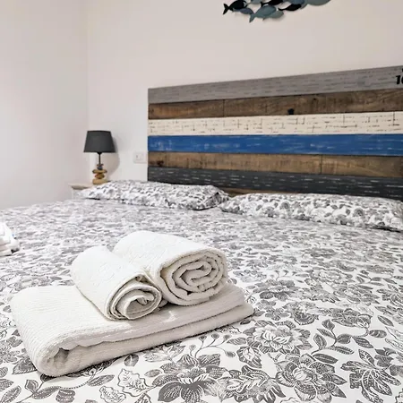 Profumo Di Mare - Ristrutturato A 50 M Dal Mare Apartamento *